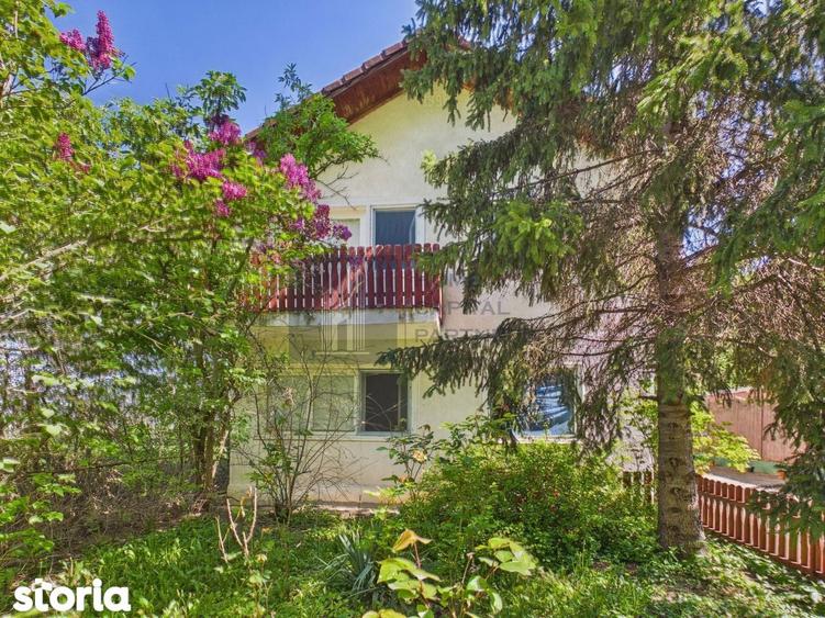 Casă cu 6 camere cu Teren 1690 Mp în Gruiu