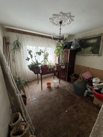 Apartament cu 2 camere decomandat în Central — fotografia 1