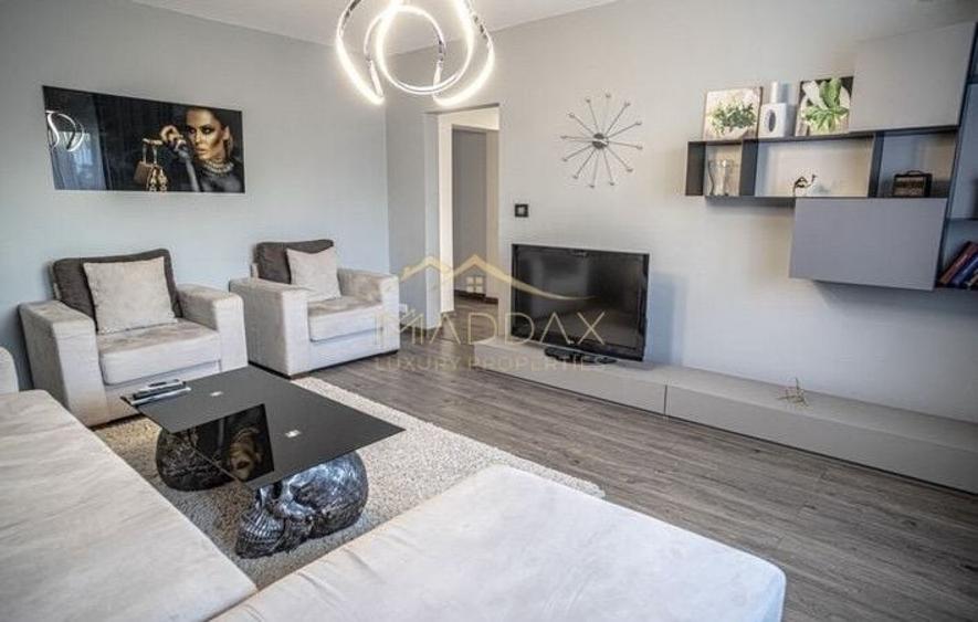 Apartament cu 3 camere, mobilat în 13 Septembrie