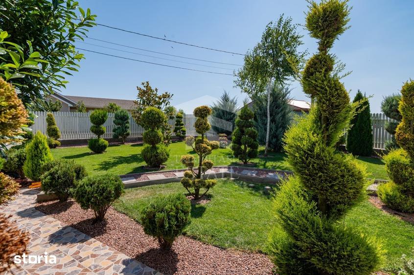 Casă cu 5 camere cu Teren 795 Mp în Central