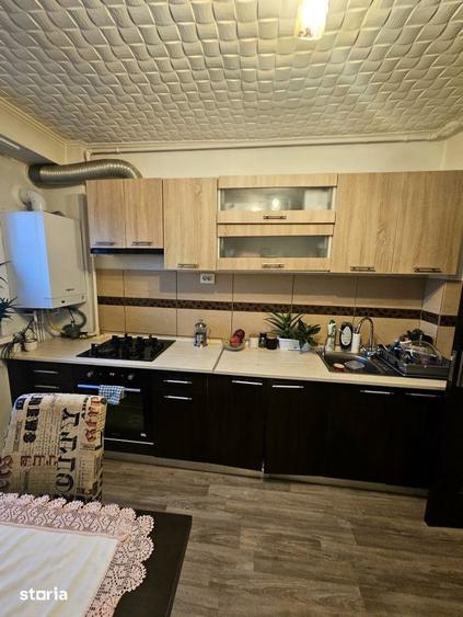 Apartament cu 3 camere decomandat, mobilat în Central