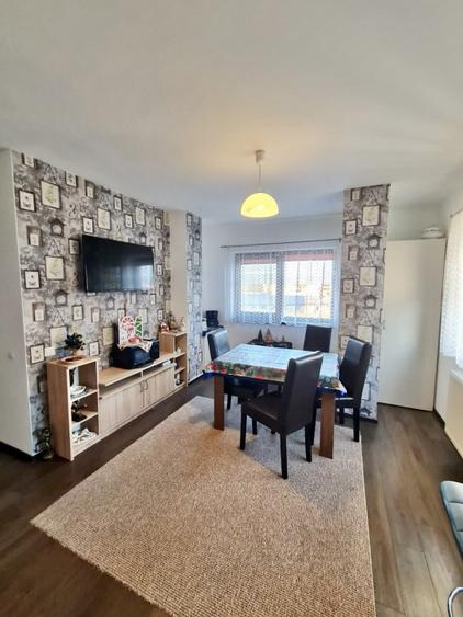 Apartament cu 3 camere semidecomandat, mobilat în Florești — fotografia 1