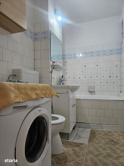 Ap.DECOMMANDAT 2 camere/ balcon Bdul Mihai Viteazu Et.3 - 6