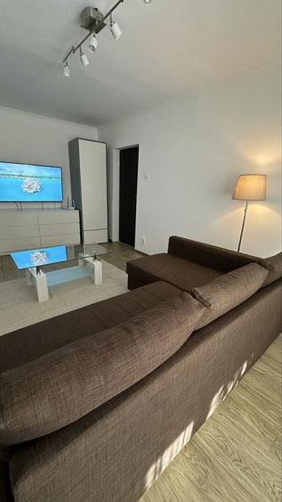 Apartament cu 2 camere semidecomandat, mobilat în Dristor
