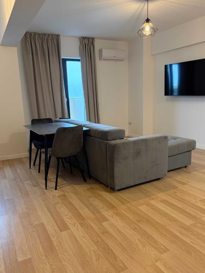 Apartament cu 2 camere semidecomandat în Central