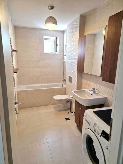 Apartament cu 2 camere decomandat, mobilat în Titan