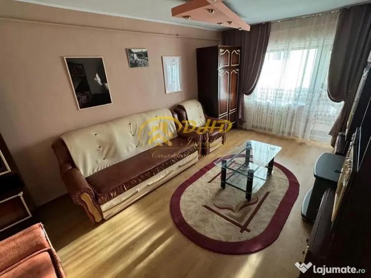 Apartament cu 2 camere decomandat în Piața Unirii
