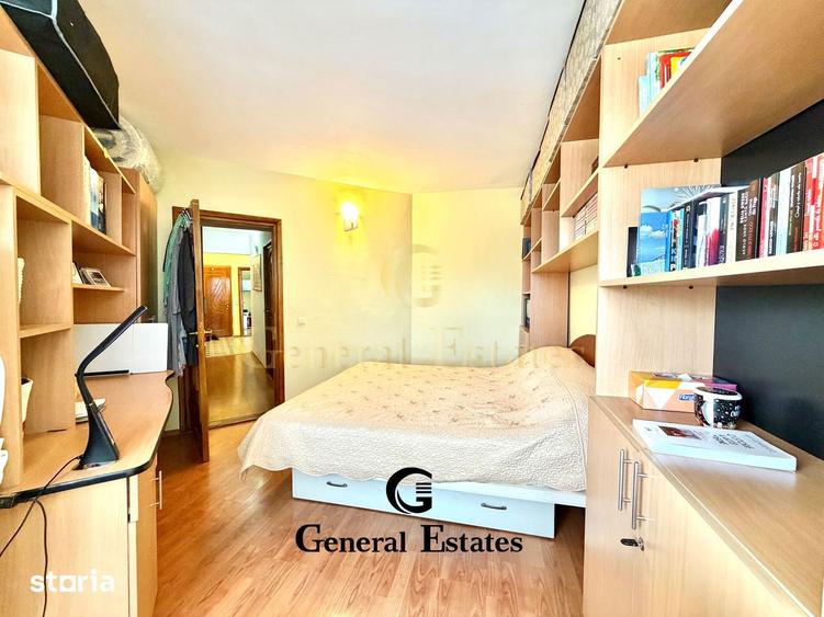 Apartament cu 3 camere decomandat în Nicolina