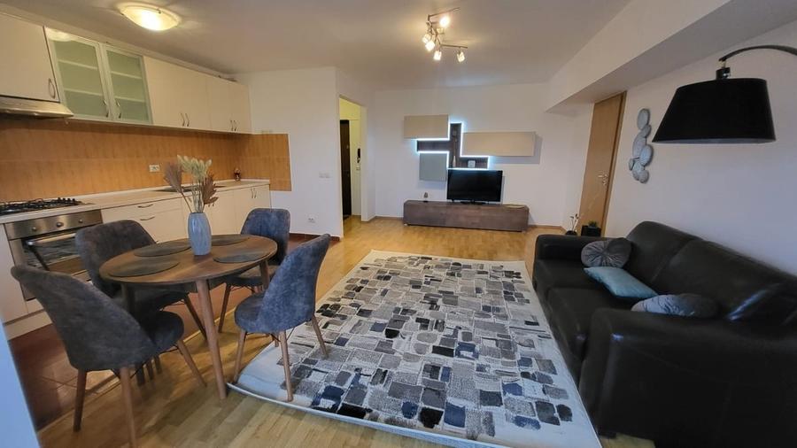Apartament cu 2 camere decomandat în Pipera