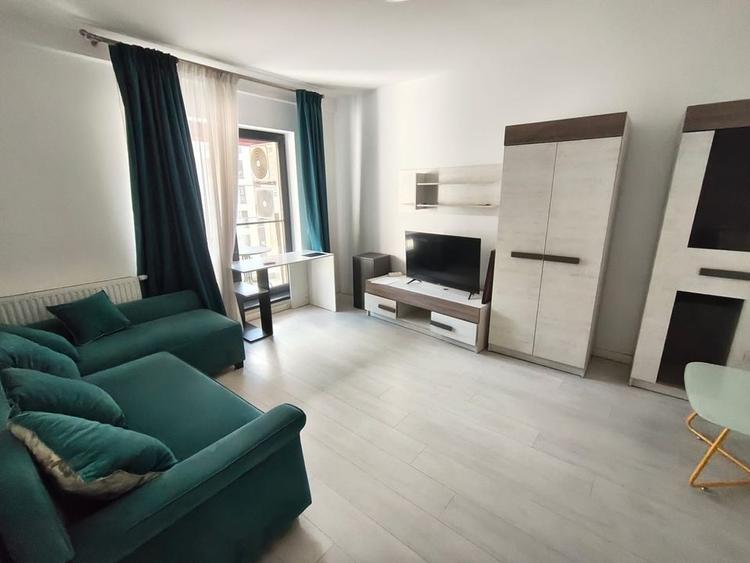 Apartament cu 2 camere decomandat în Politehnica