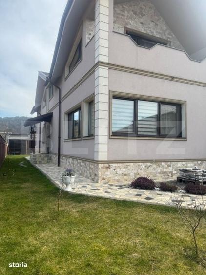 Casă cu 4 camere cu Teren 400 Mp în Central