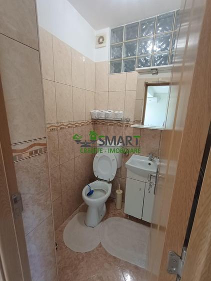 Casă cu 5 camere cu Canalizare în Sud