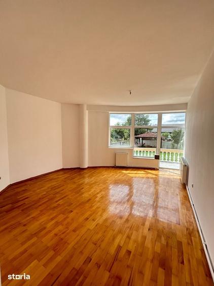 Apartament cu 4 camere în Orașul Vechi
