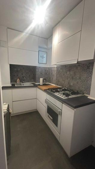 Apartament cu 2 camere decomandat în Lacul Tei