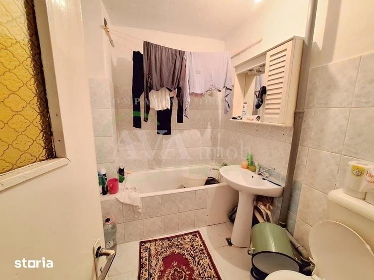 Apartament cu 4 camere decomandat în Narcisa
