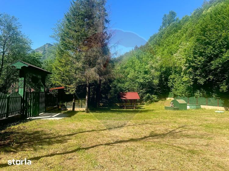 Casă cu Teren 2362 Mp în Tulnici