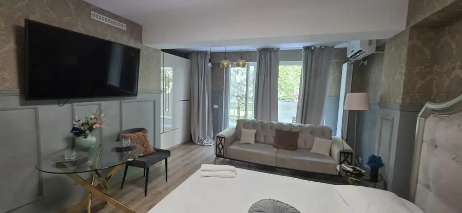 Apartament cu 3 camere decomandat, mobilat în Nord-Vest