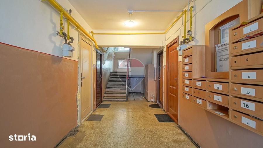 Apartament cu 2 camere semidecomandat în Dârste