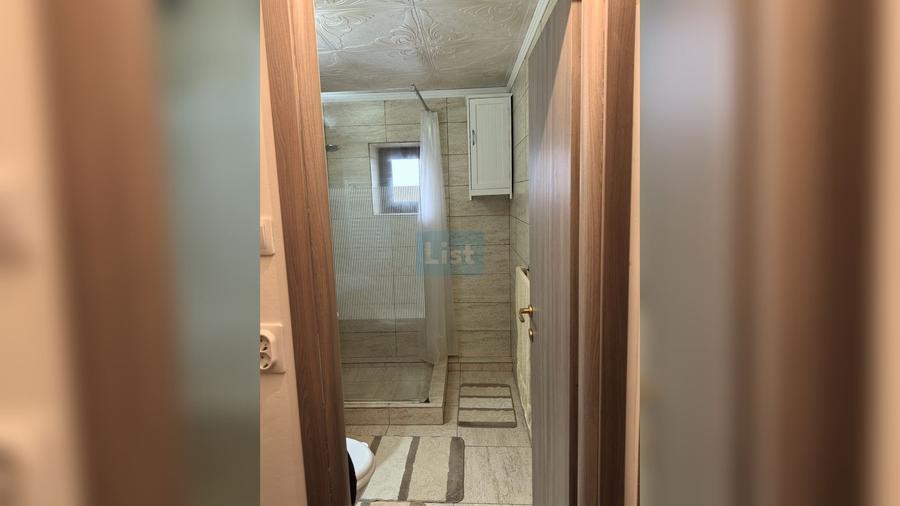Apartament cu 4 camere decomandat, mobilat în Central
