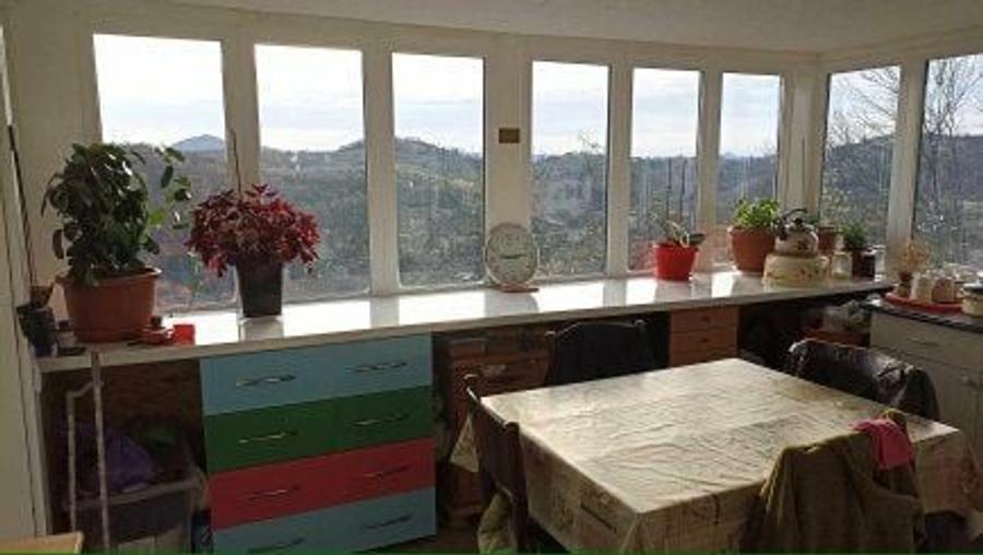 Casă cu 3 camere în Dumbrava