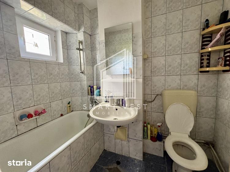 Apartament cu 3 camere decomandat în Micro 16