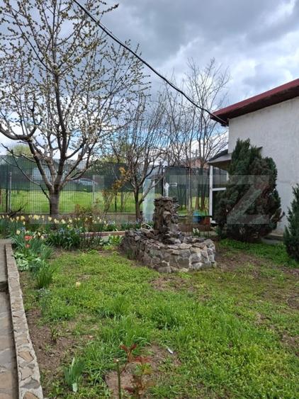 Casă individuală cu 4 camere cu Canalizare în Nord-Vest