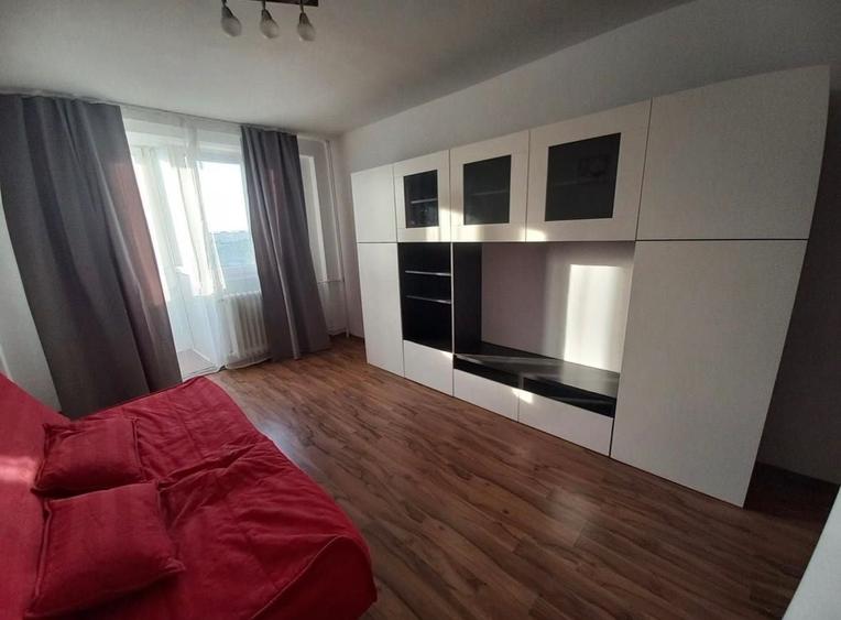 Apartament cu 2 camere decomandat în Berceni
