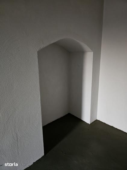 Casă cu 3 camere cu Teren 1900 Mp în Vârfu Câmpului