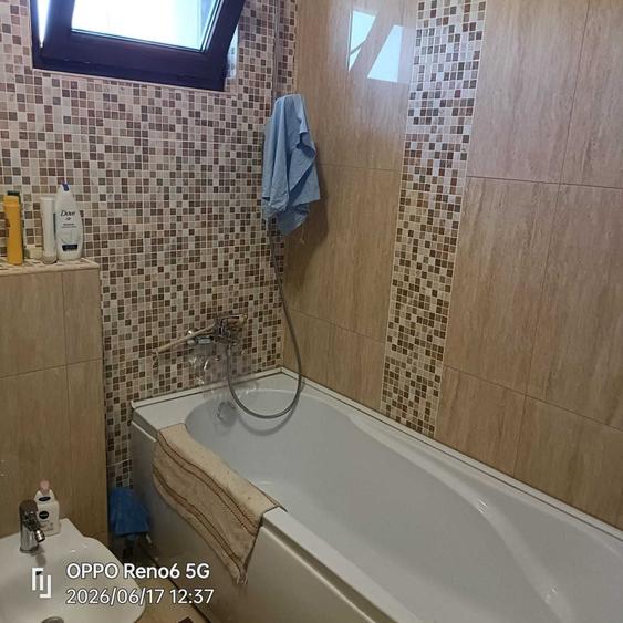 Casă cu 4 camere în Mofleni