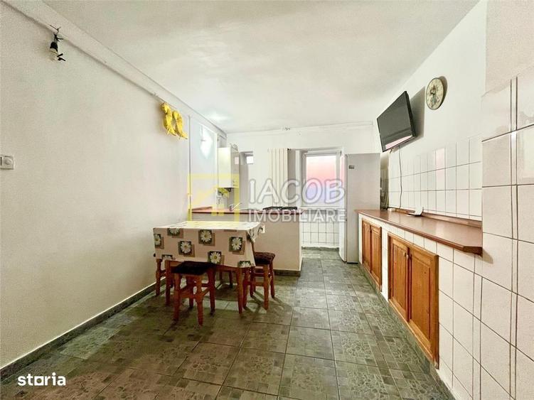 Apartament decomandat, 2 camere, etaj 3, str. Milcov , Bacau - 9