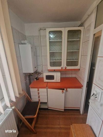 Garsonieră decomandată în Central