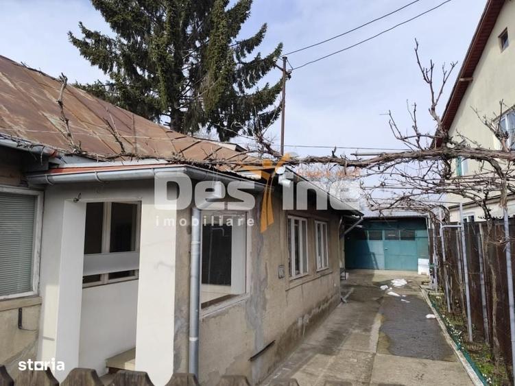 Casă cu 3 camere cu Teren 284 Mp în Central