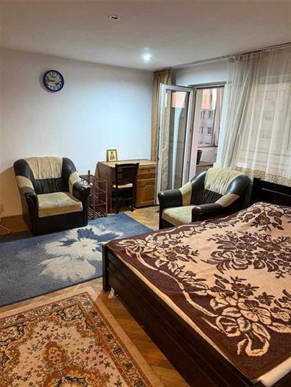 Apartament cu 2 camere semidecomandat, mobilat în Girocului