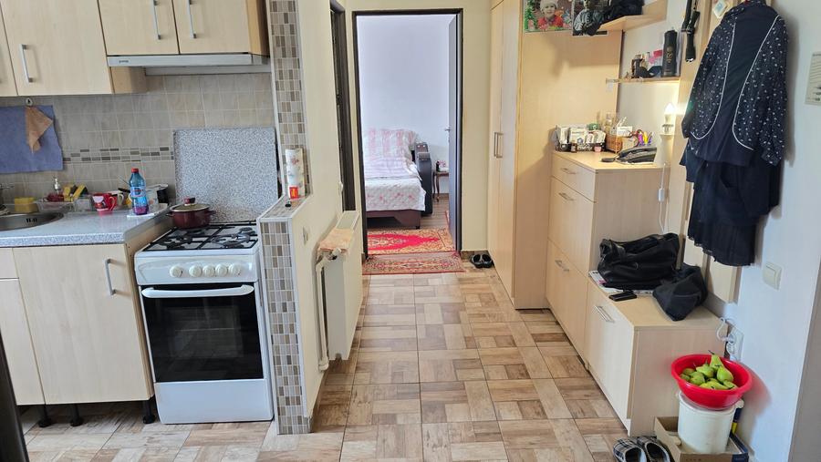 Apartament cu 2 camere decomandat în Piața Centrală