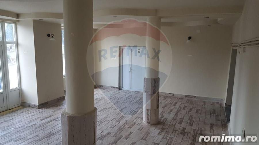 Spațiu comercial, de 120 mp, în Central