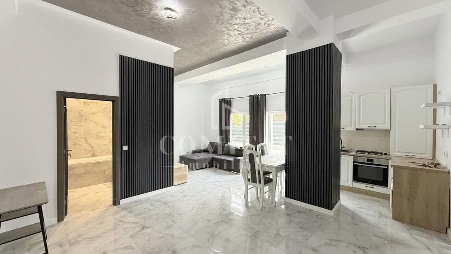 Apartament cu 3 camere semidecomandat, mobilat în Dâmbul Rotund