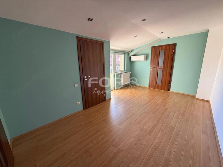 Casă cu 6 camere cu Teren 428 Mp în Iosia