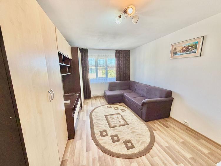 Apartament cu 2 camere decomandat în Lipovei