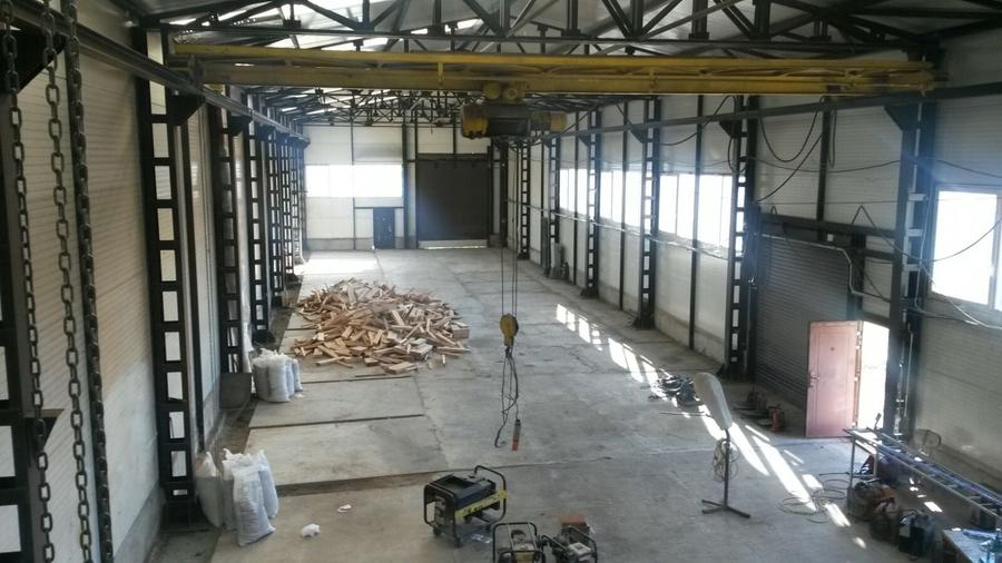 Spațiu industrial, de 600 mp, în Palas