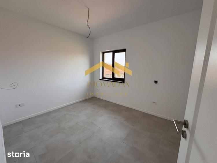 Casă cu 4 camere cu Teren 250 Mp în Sânmihaiu Român