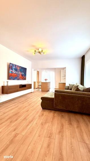 Casă cu 4 camere cu Teren 300 Mp în Matraca