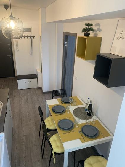 Apartament cu 3 camere decomandat în Gara
