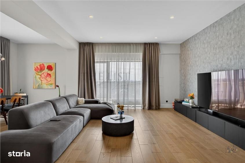 Apartament cu 4 camere decomandat în Tunari