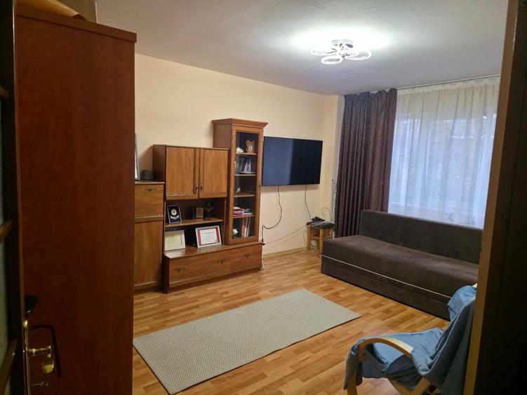Apartament cu 2 camere decomandat în Tătărași