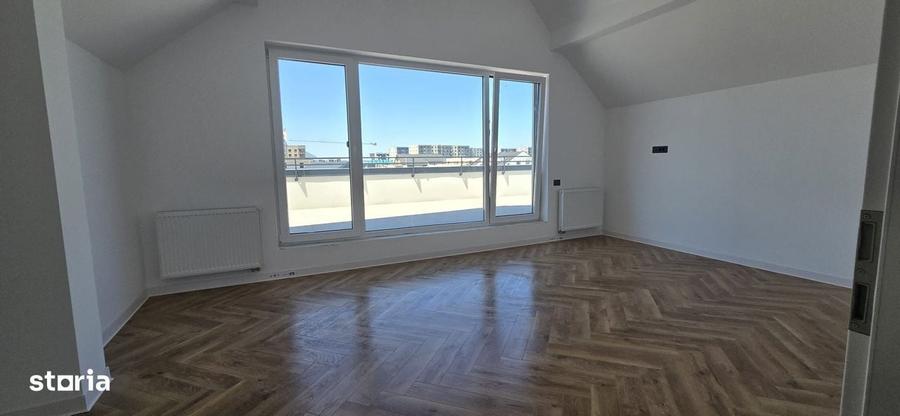 Apartament cu 3 camere în Tractorul