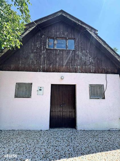 Casă cu 2 camere cu Teren 1349 Mp în Supur
