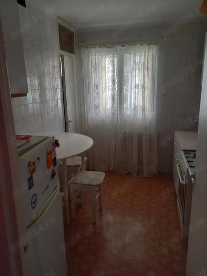 Apartament cu 2 camere decomandat în Complex Studențesc