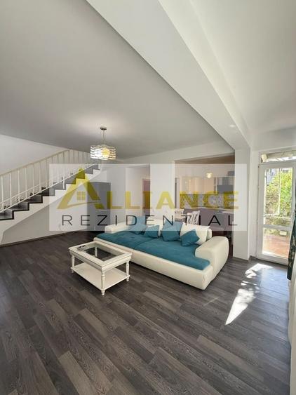 Duplex cu 4 camere cu Canalizare în Central