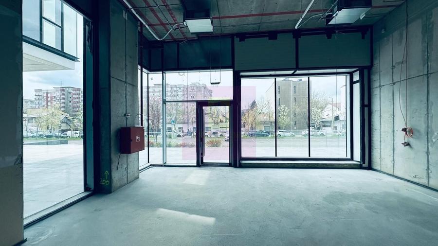 Spațiu comercial, de 103 mp, în Sebastian