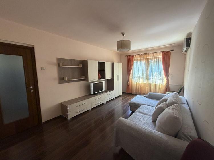 Apartament cu 2 camere decomandat în Decebal